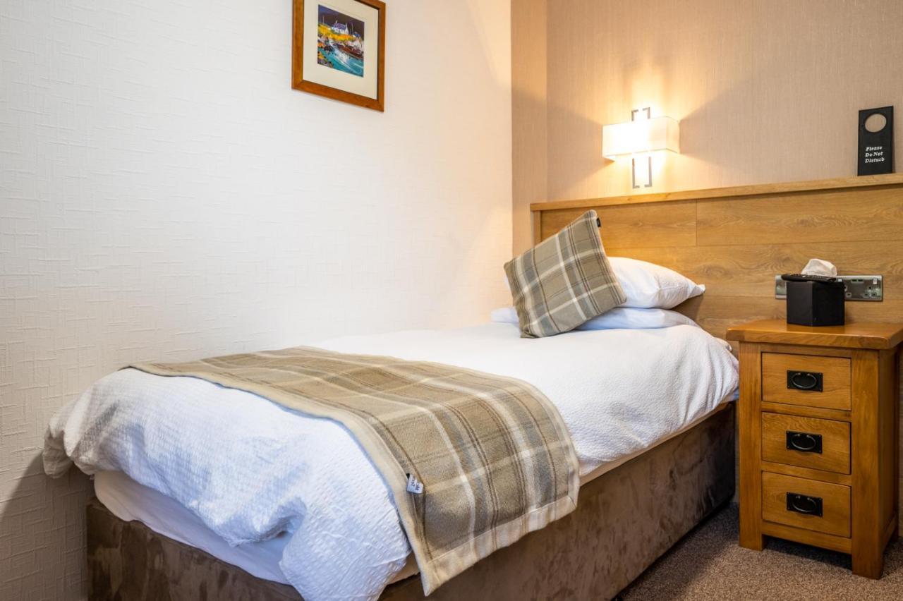 Single Room with Bathroom,1234770971:JPEG